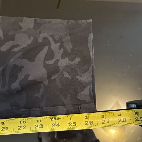 Lululemon Women's On the Fly‎ Athletic Pants  27" Black Camo 6 - Picture 8 of 8
